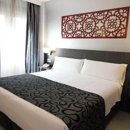 Hotel Venecia Севилья Экстерьер фото