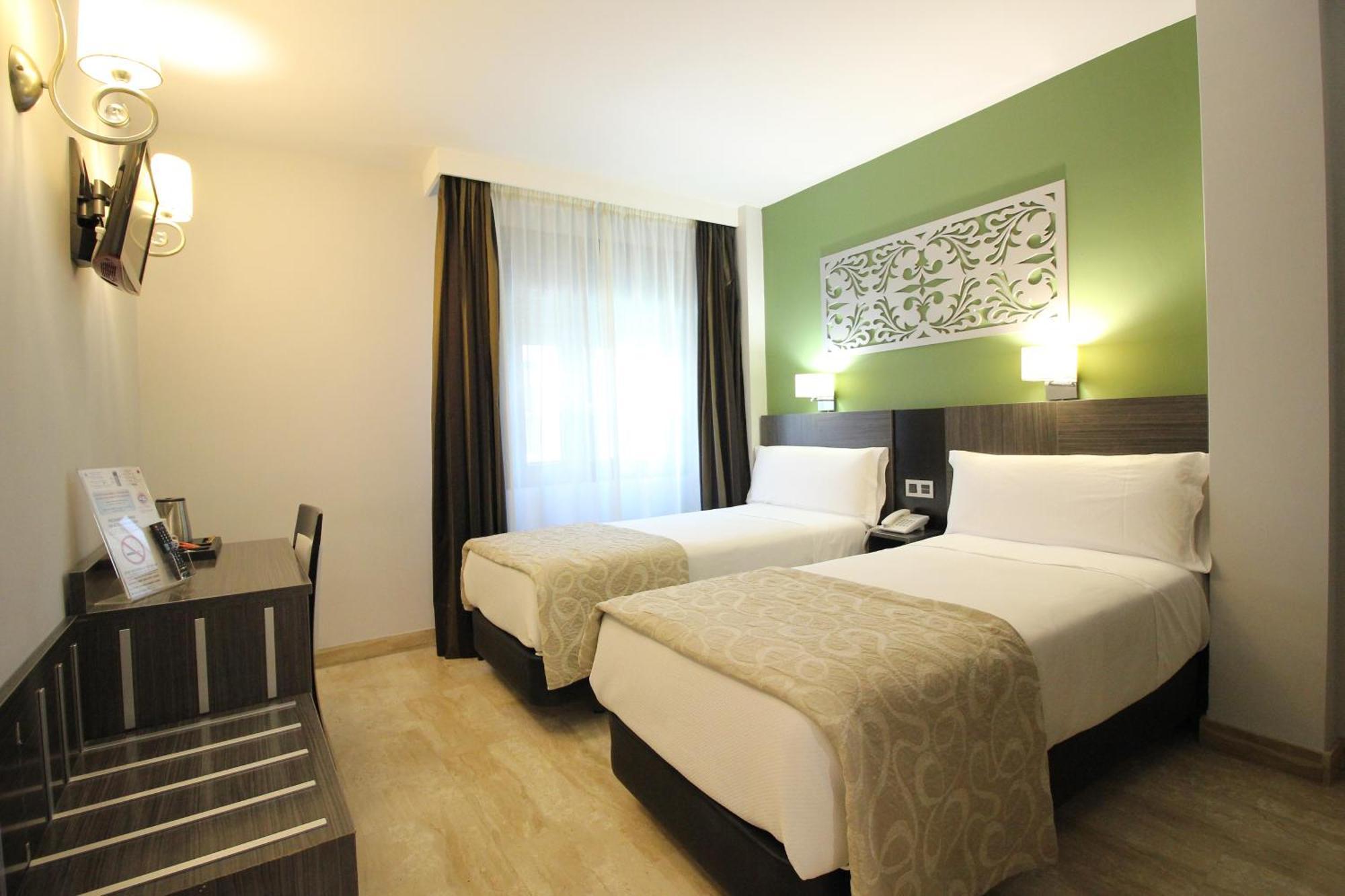 Hotel Venecia Севилья Экстерьер фото