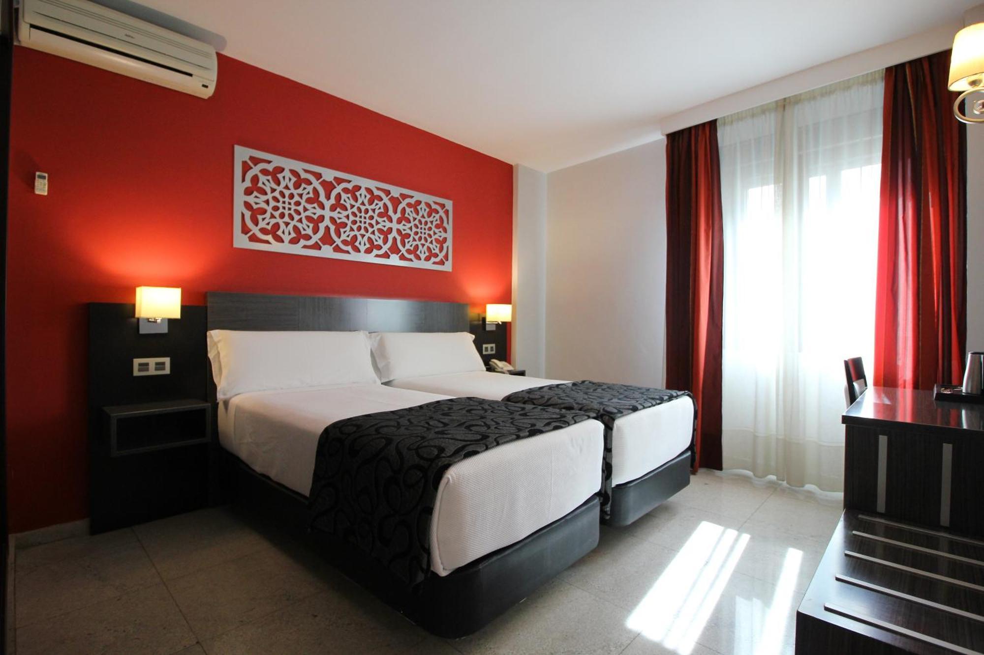 Hotel Venecia Севилья Экстерьер фото